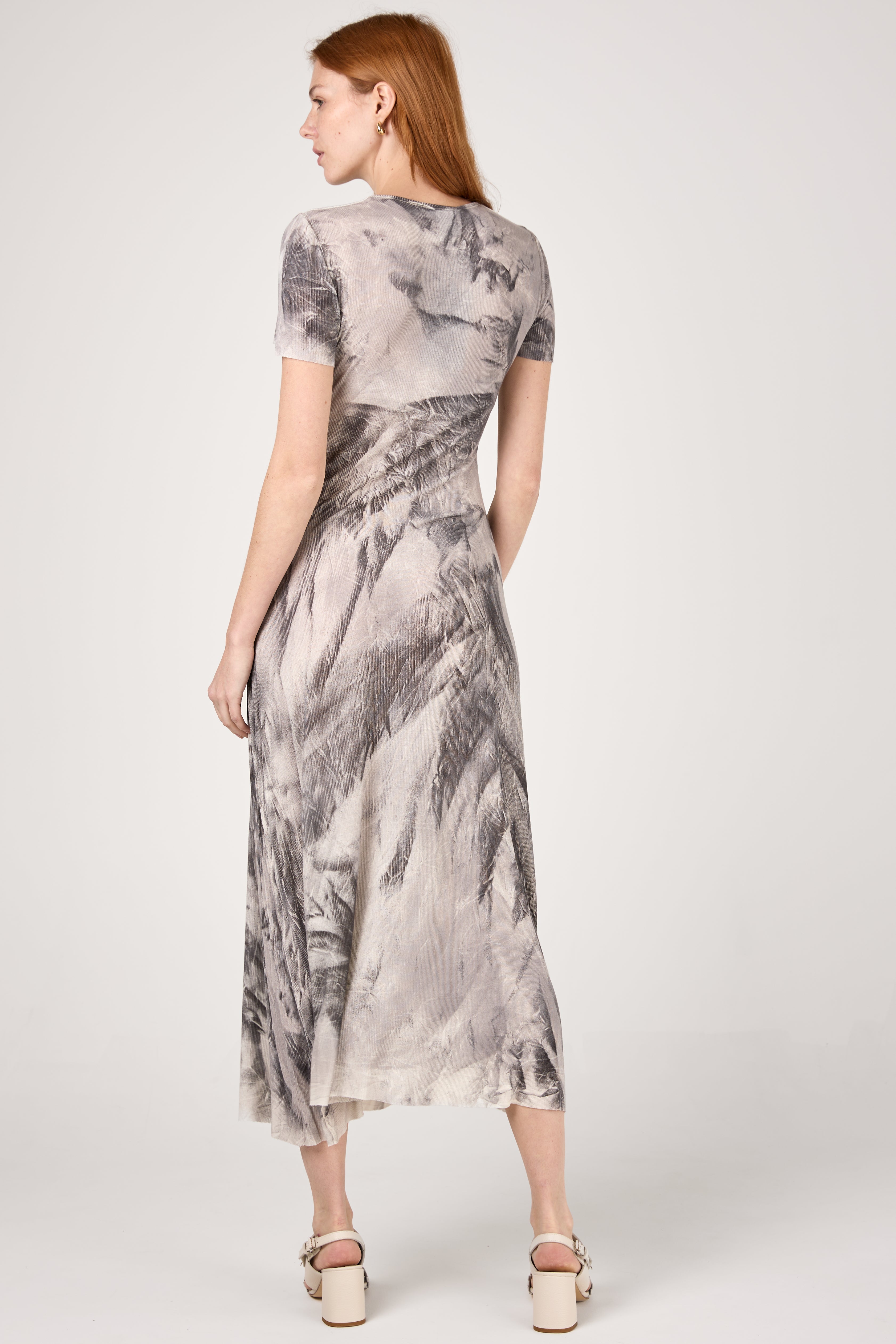 Cracked Effect Ribbed Long Dress in Mercurio and Nero