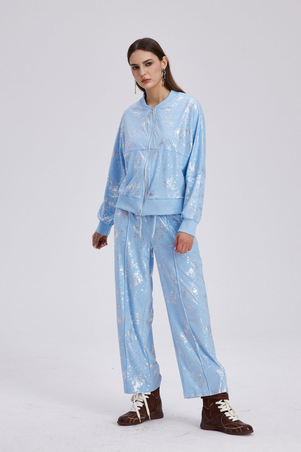 Chavaqquq Metallic Print Pants Set