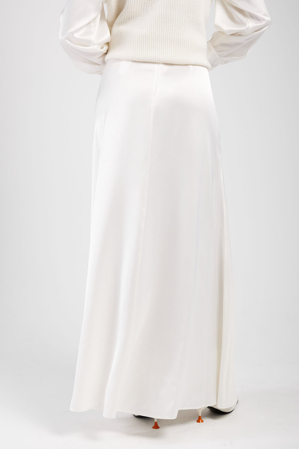 Long Satin Skirt in Raffia