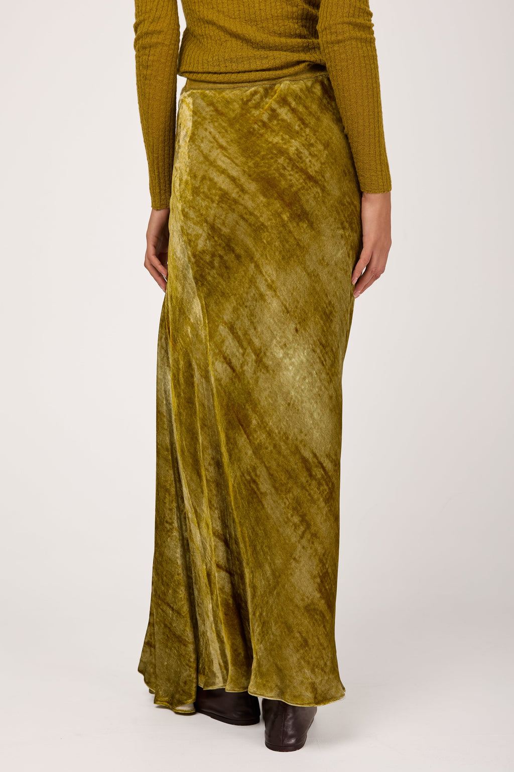 Viscose Silk Woven Skirt in Oliva