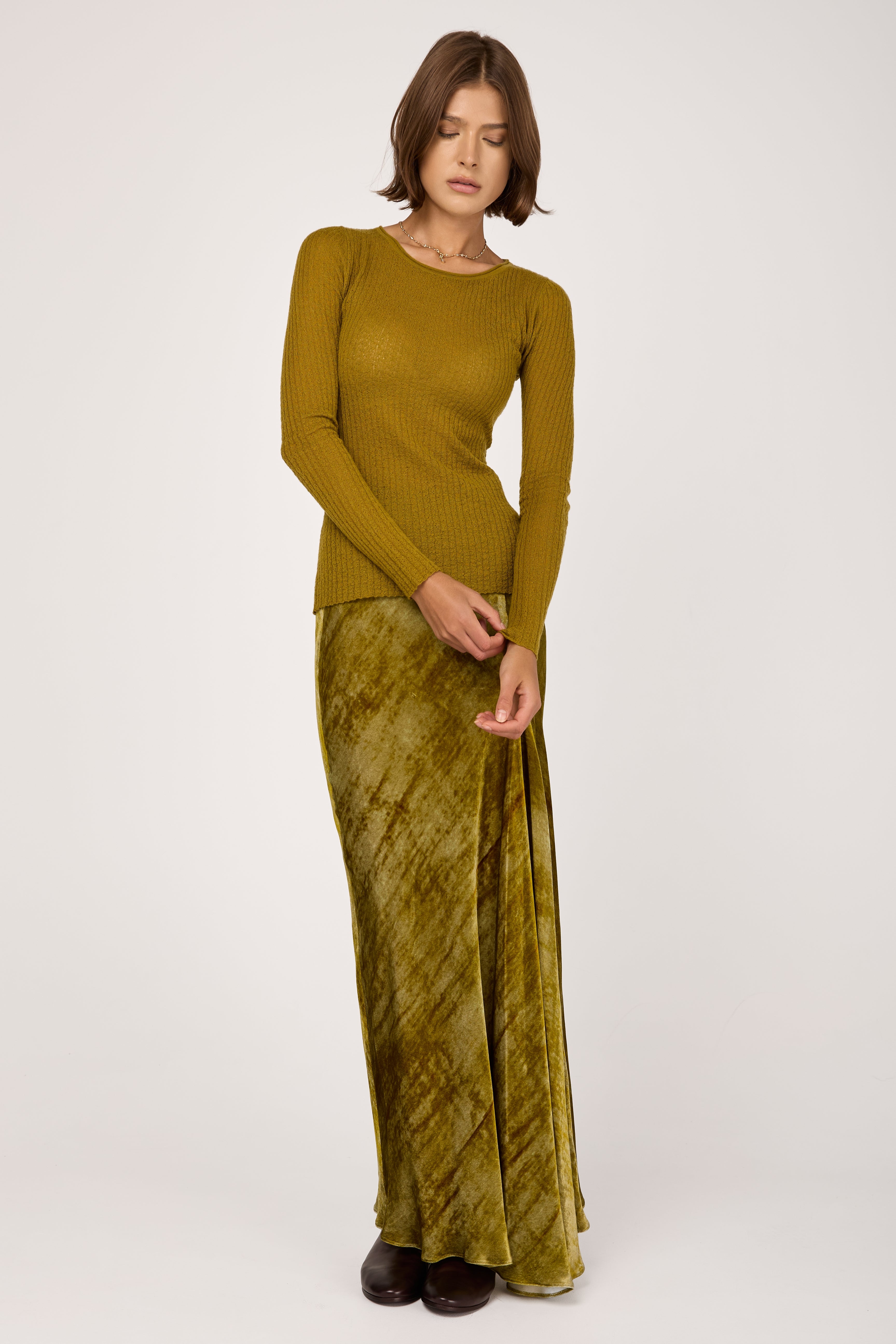Viscose Silk Woven Skirt in Oliva