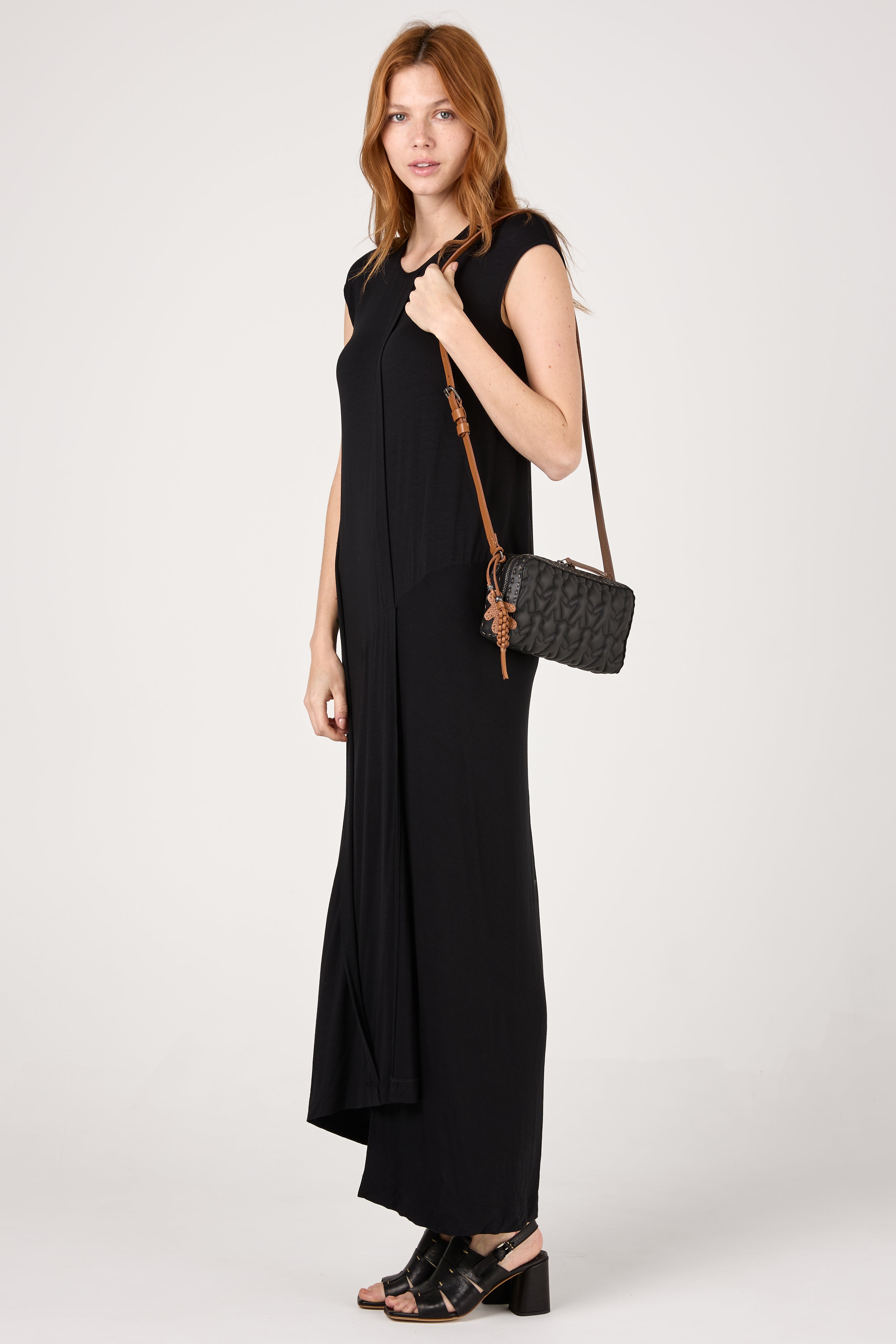 Viscose Woven Midi Dress in Nero